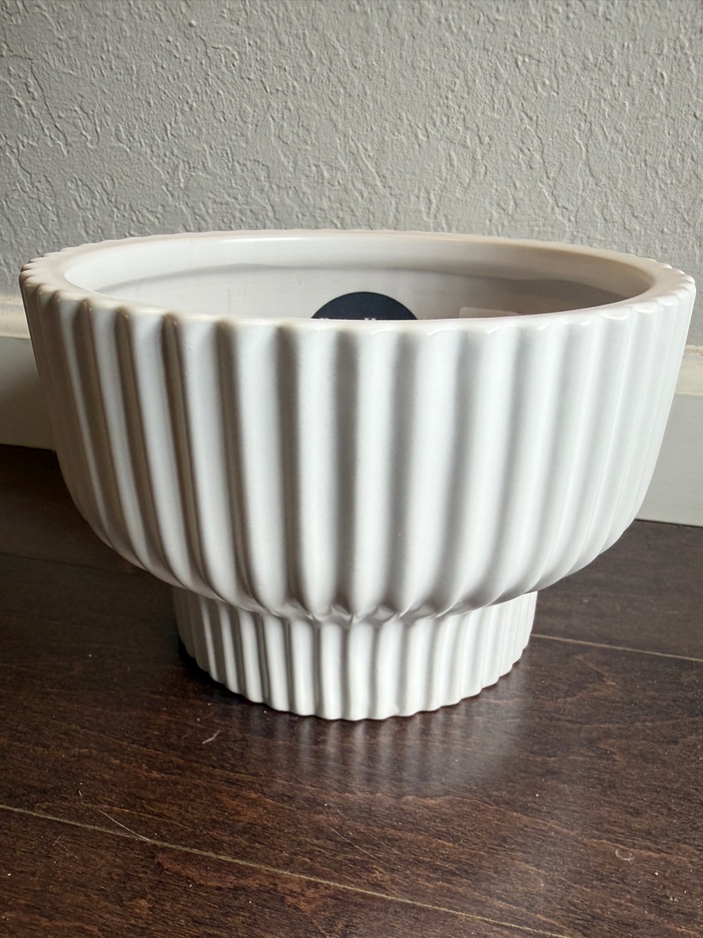Better Homes & Gardens Fischer Round Planter Pot Ceramic White NWT 8”